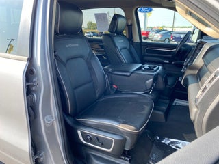 2019 RAM 1500 Laramie in Delavan, WI - Kunes Chevrolet Cadillac of Delavan