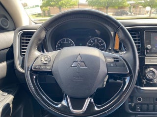 2019 Mitsubishi Outlander SE in Delavan, WI - Kunes Chevrolet Cadillac of Delavan