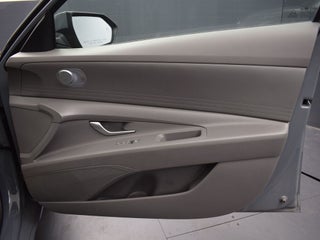 2021 Hyundai Elantra SE in Delavan, WI - Kunes Chevrolet Cadillac of Delavan
