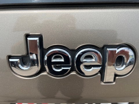 2021 Jeep Cherokee Latitude Lux in Delavan, WI - Kunes Chevrolet Cadillac of Delavan